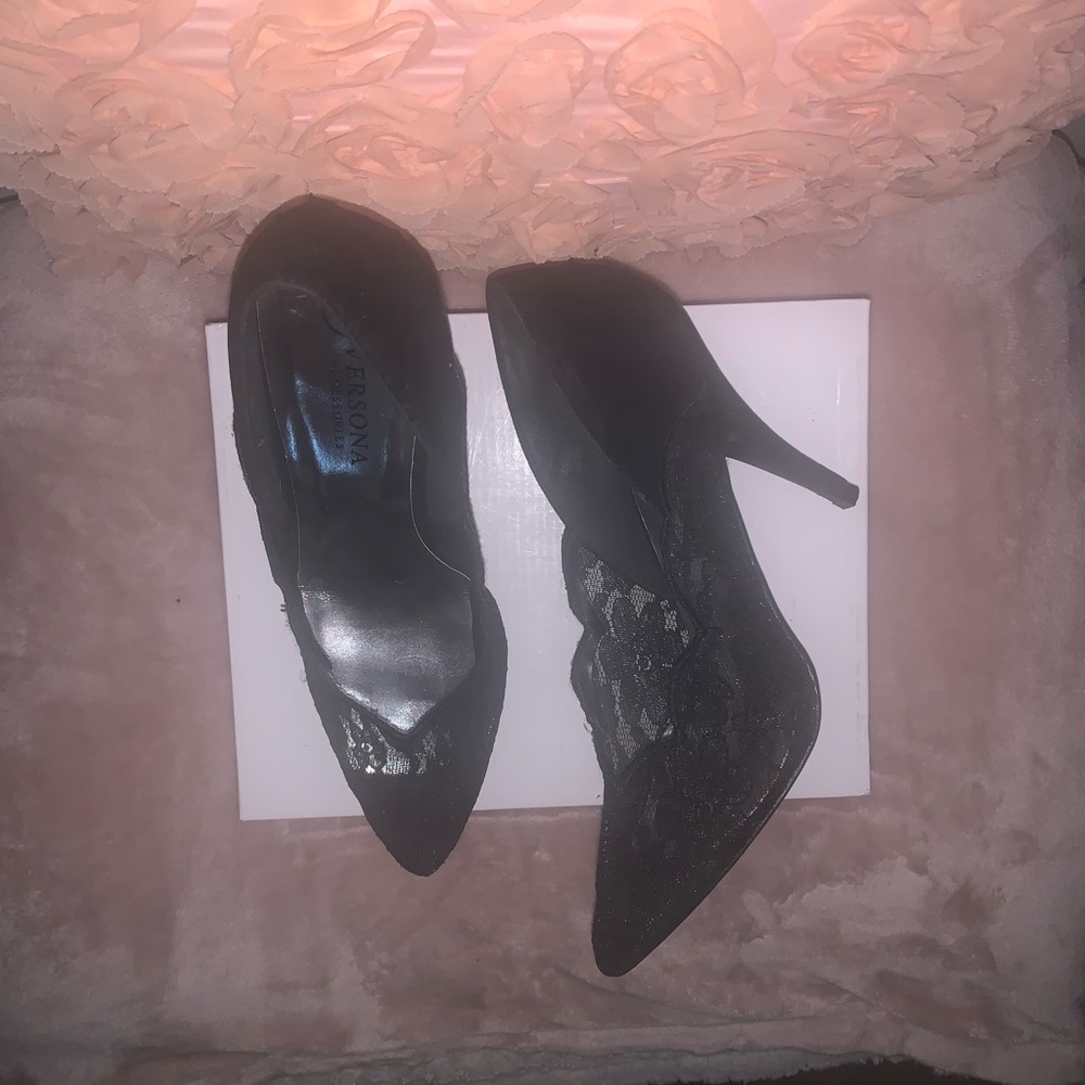 New (not in box) black “velvet”/lace pointy toe shoe. - Picture 2 of 6